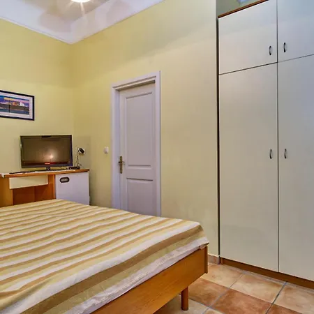 2441 Apartment